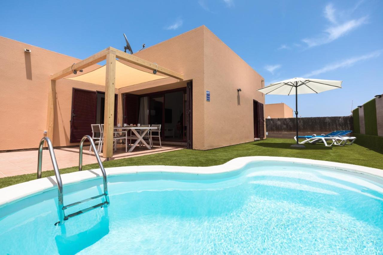 Home2book Stunning Aloha Beach, Private Pool Villa *
